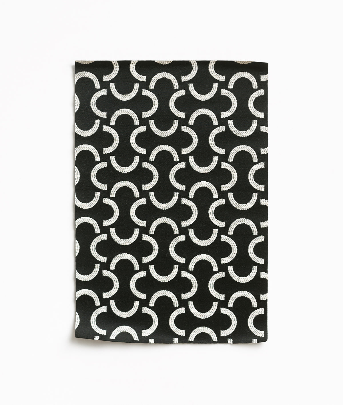 Mezzaluna Nero/bianco (105) — Dedar tyg