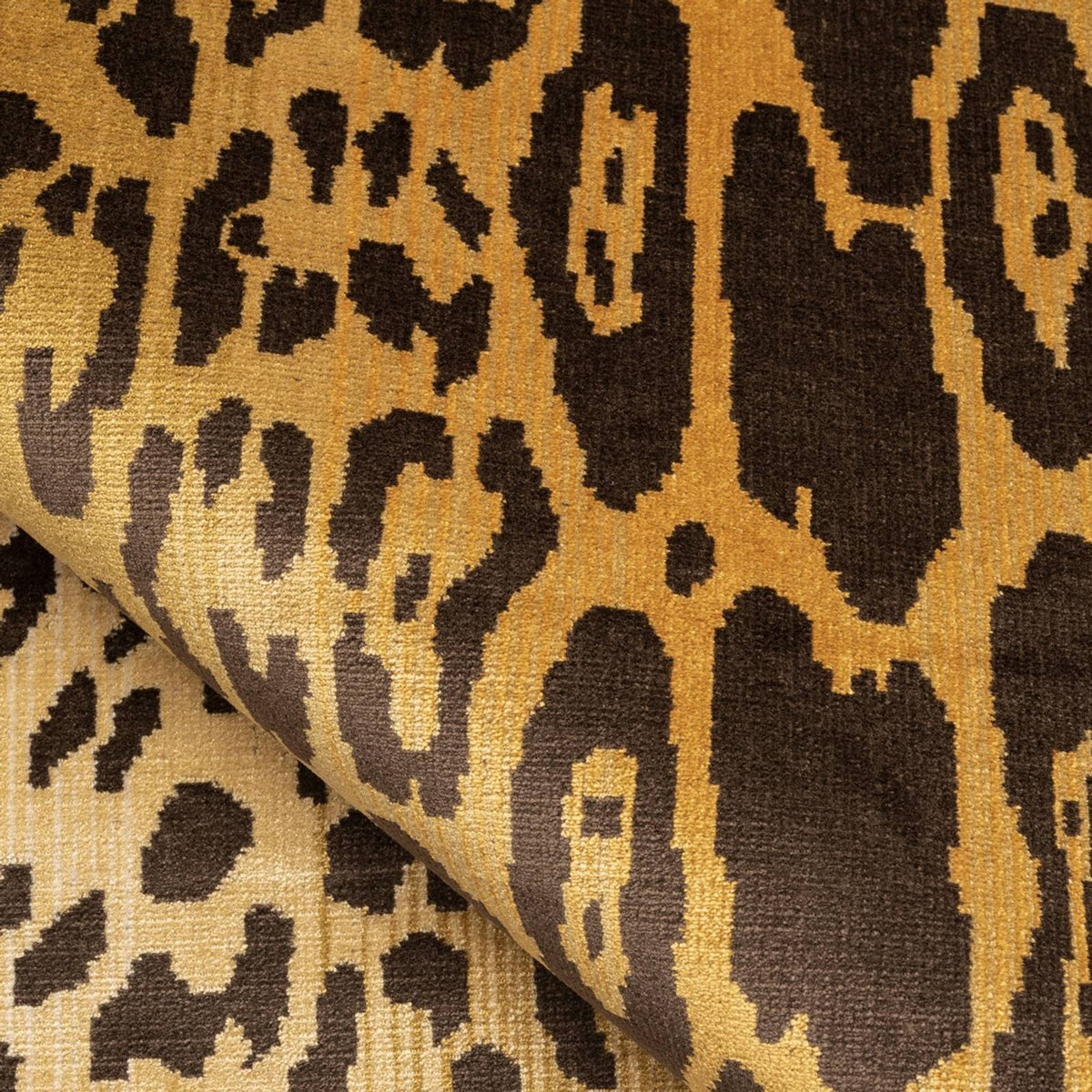 Velours Leopard 35 — Nobilis stof