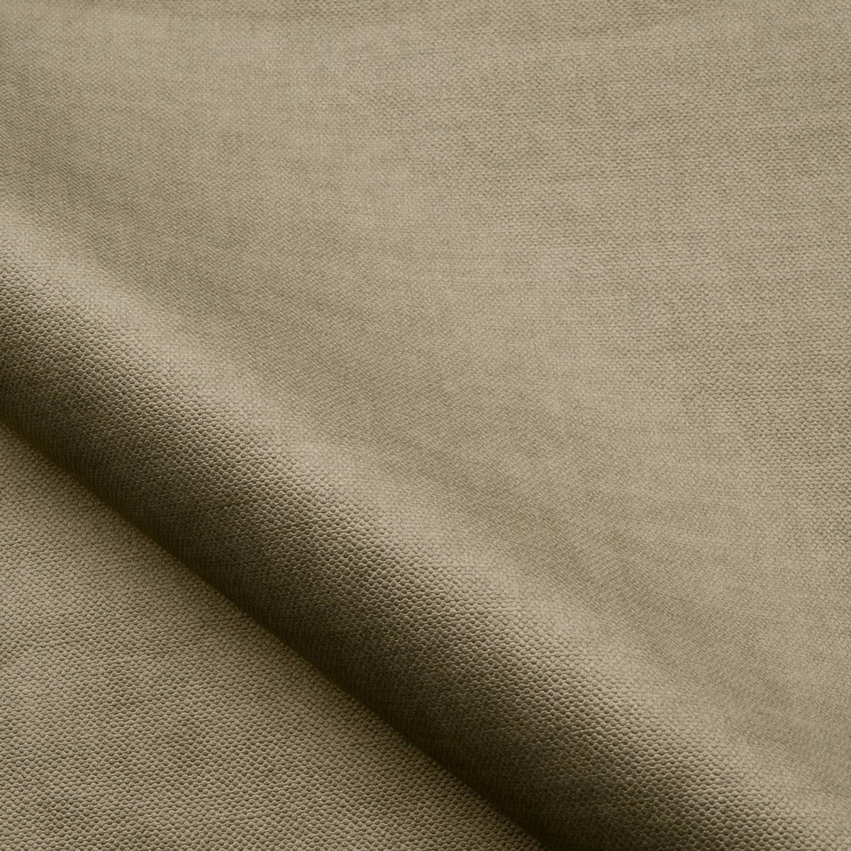 Velours Milo 24 — Nobilis Stoff