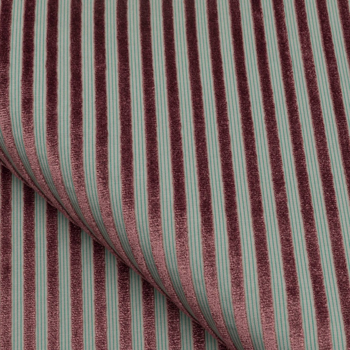 Manoir N°2 56 — Nobilis Stoff
