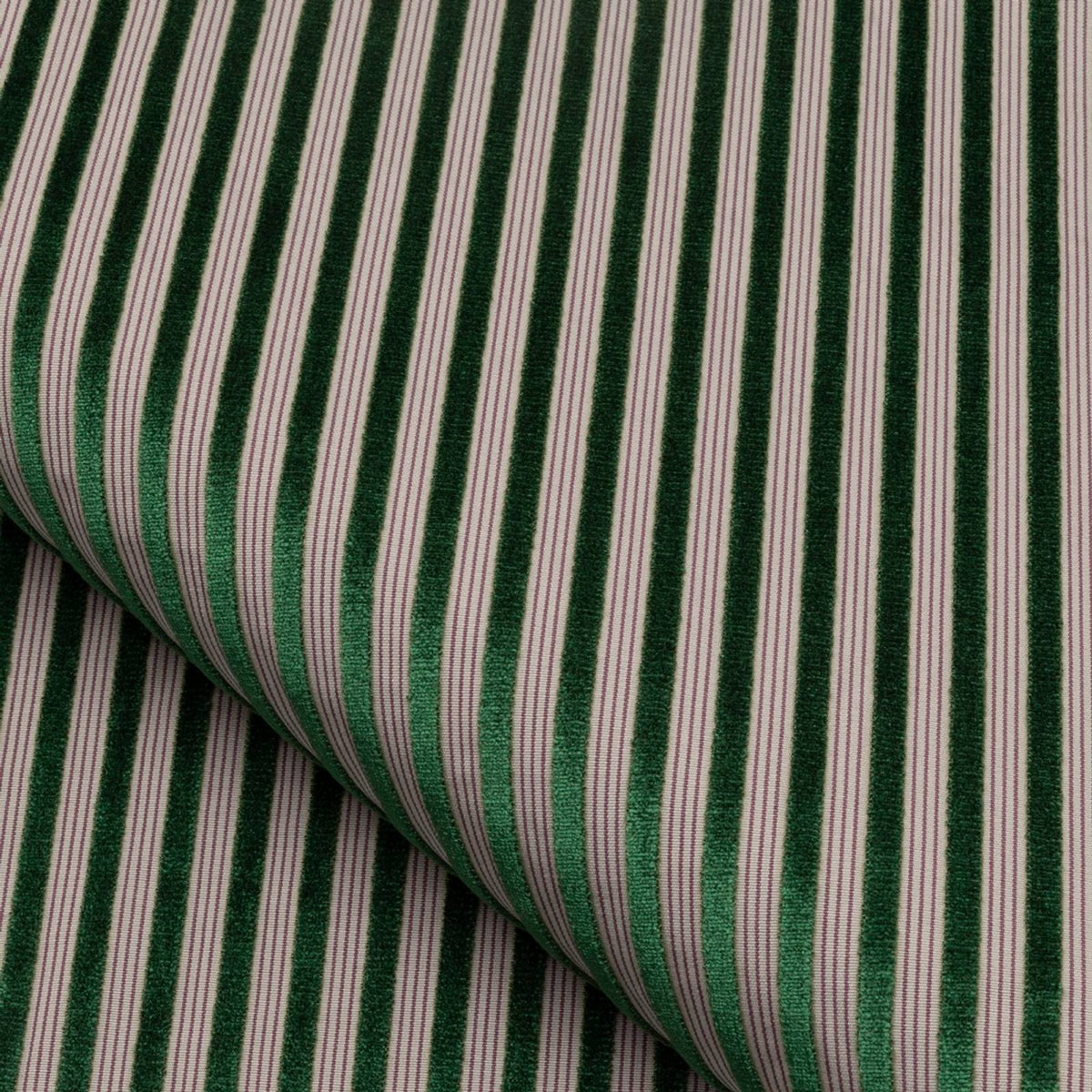 Manoir N°2 74 — Nobilis Stoff