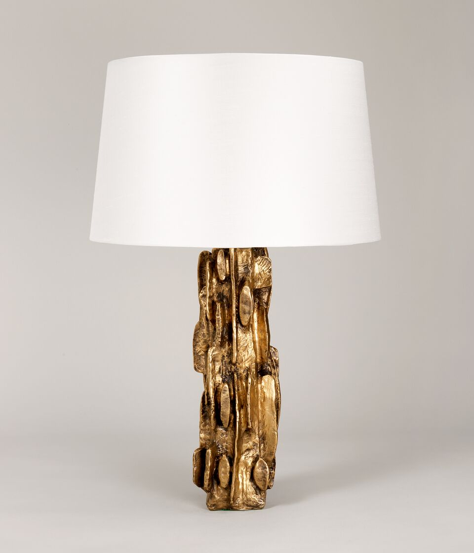 Montana Sculptural Bordslampa – Brass