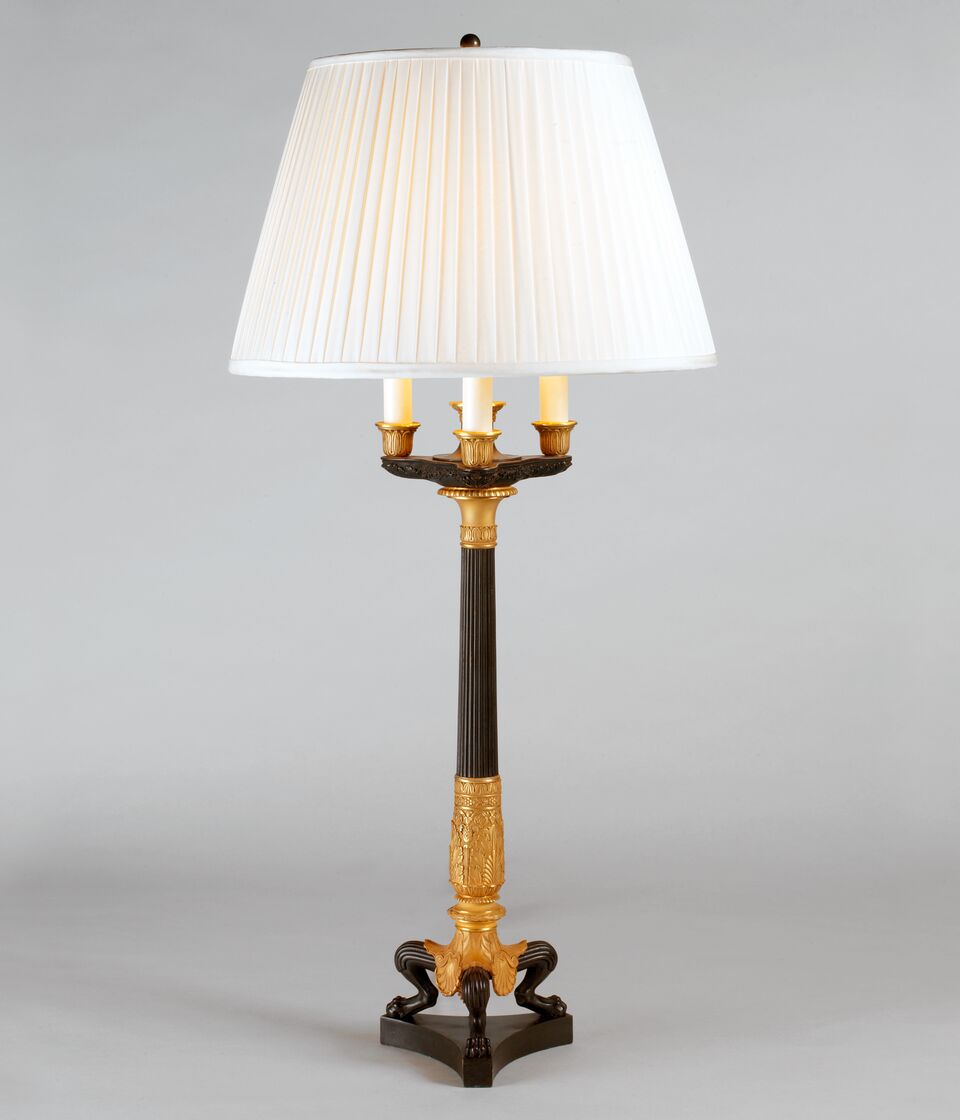 Tripod Candelabrum Tafellamp – Gilt & Bronze