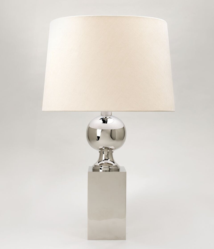 Woodville Bordslampa — Vaughan