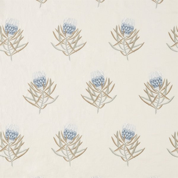 Protea Flower China Blue/Linen — Sanderson -kangasnäyte