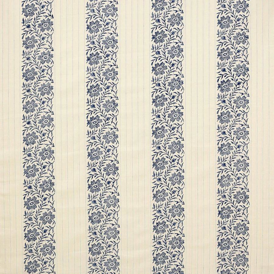 Colefax and Fowler Stoff Alys Navy