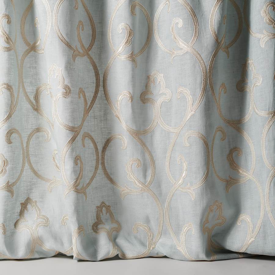 Colefax and Fowler Stoff Fernley Old Blue