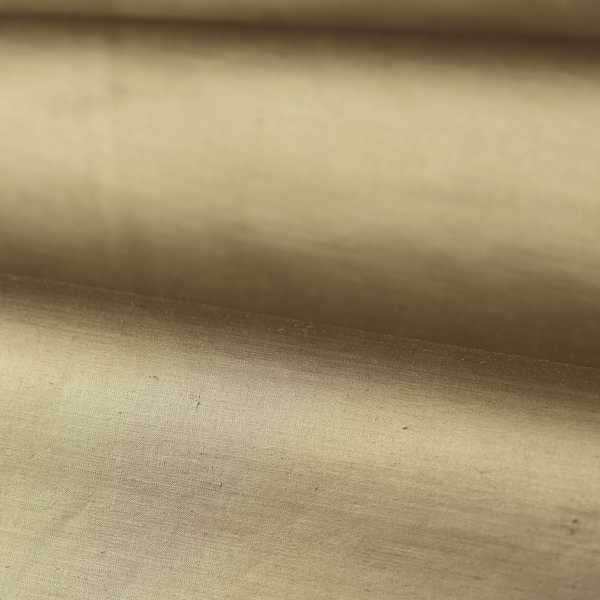 Zoffany Stof PILOT 0,5m — Zoffany Amoret Performance Mousseaux