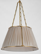 Allister 21" Taklampa — Schumacher for Visual Comfort & Co. — Hand-Rubbed Antique Brass with Champagne Silk Pleated Shade detaljbild