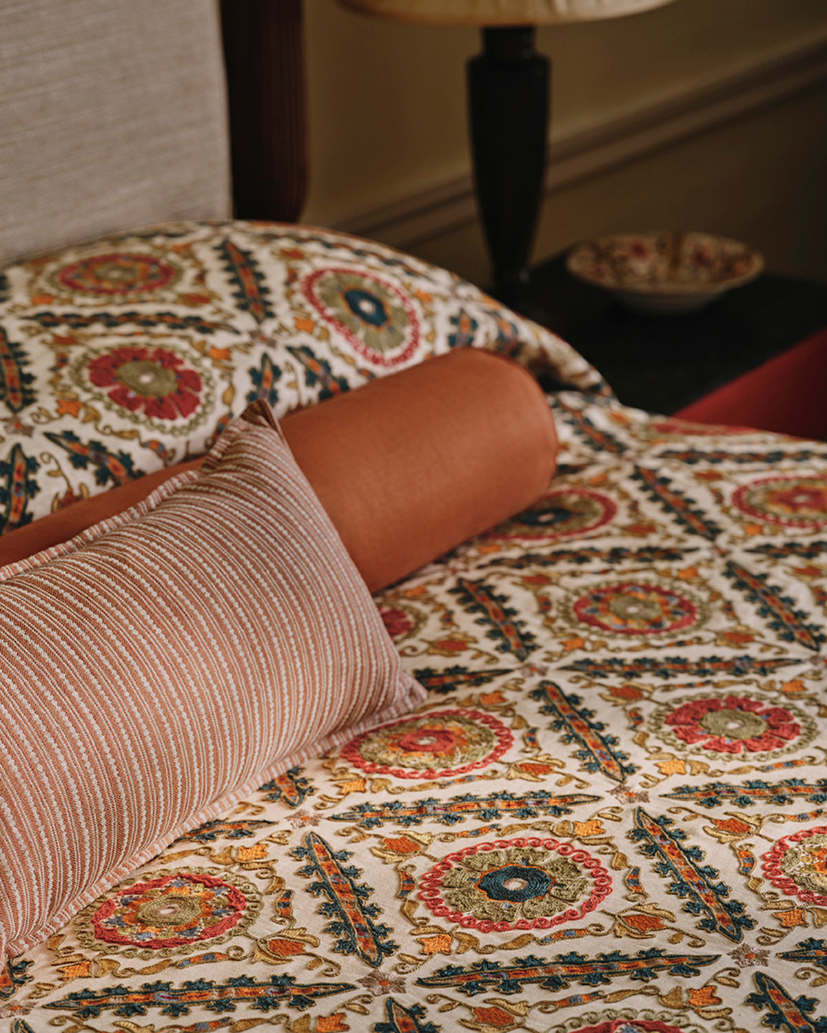 Amarantha Raumbild — Colefax & Fowler Stoff