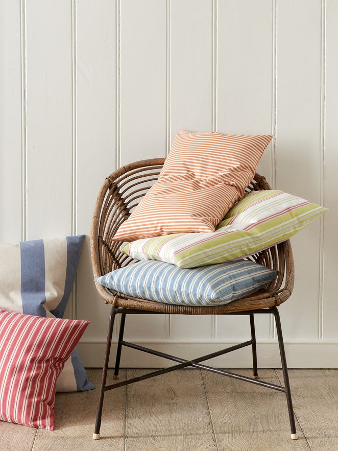 Arley Stripe miljöökuva — Jane Churchill -kangas