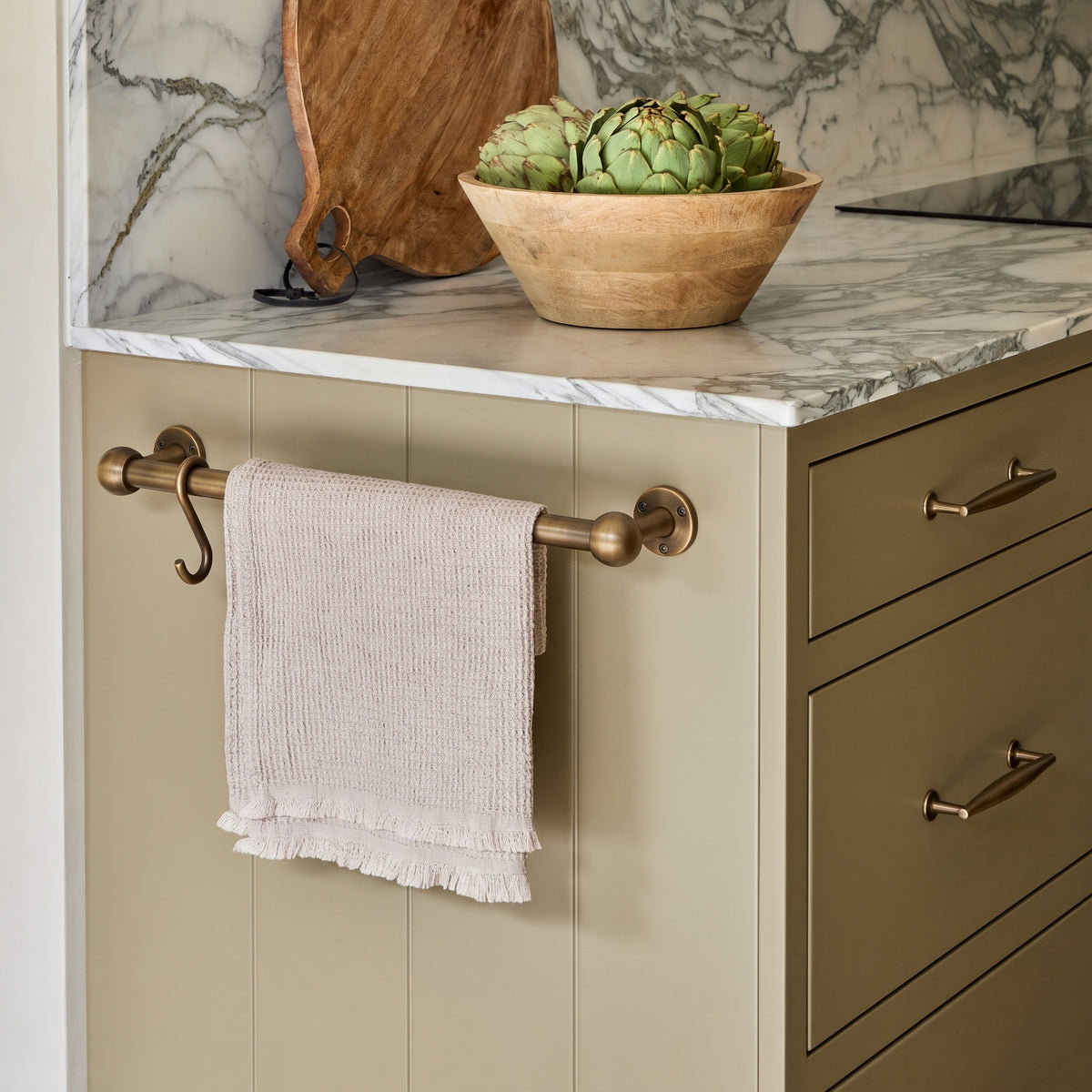 Cotswold Messing-Handtuchstange (Kitchen, Bath) — Raumbild, Fine English antique