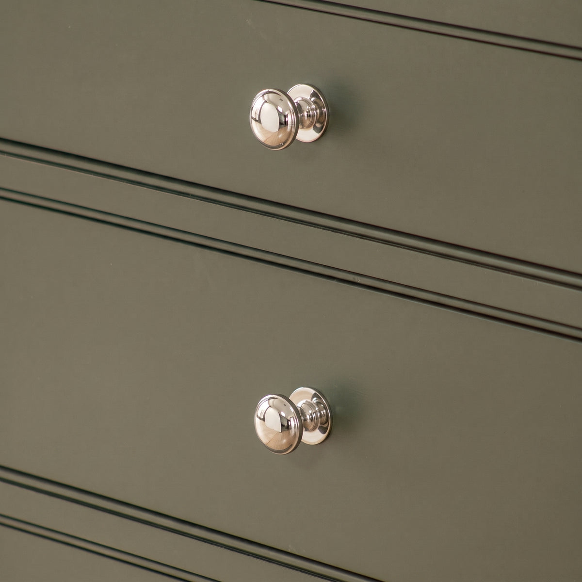 Cotswold Schrankknopf, Pilzform — Raumbild, Polished nickel plate