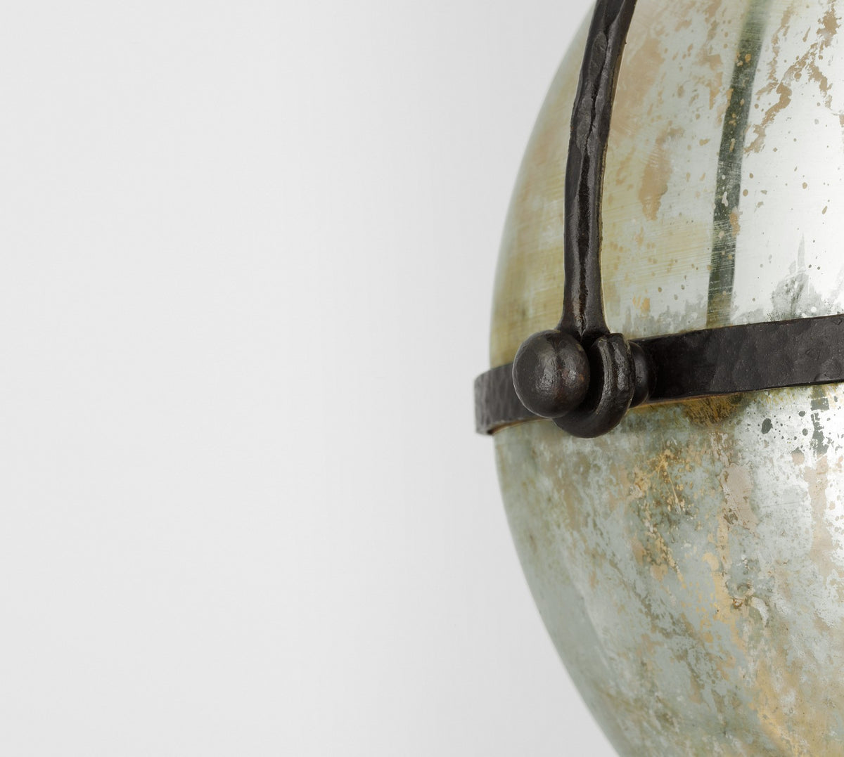 Bayridge Large Hanglamp — Chapman & Myers for Visual Comfort & Co. detailbeeld