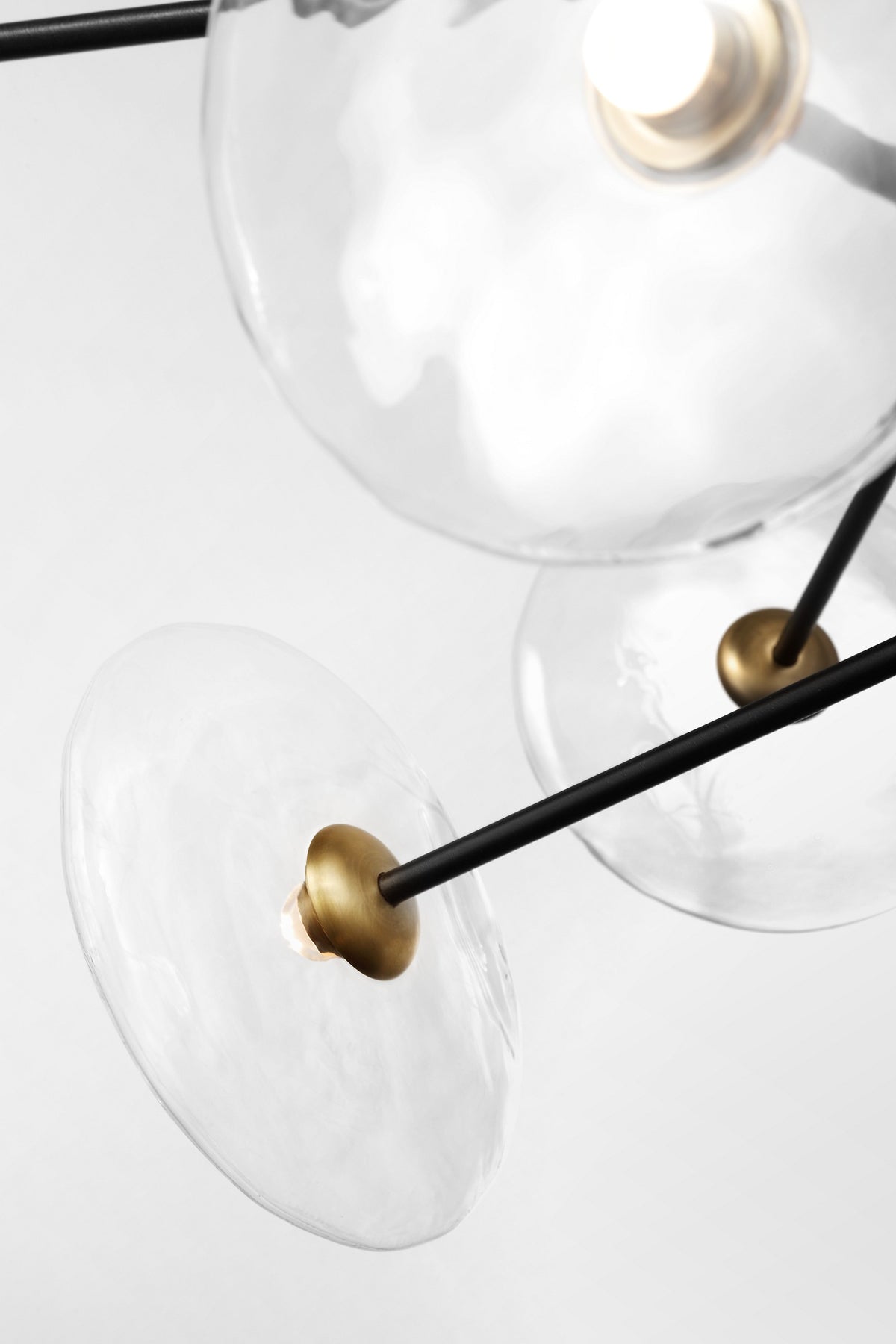 Calvino X-Large Radial Kroonluchter — Ian K. Fowler for Visual Comfort & Co. detailfoto