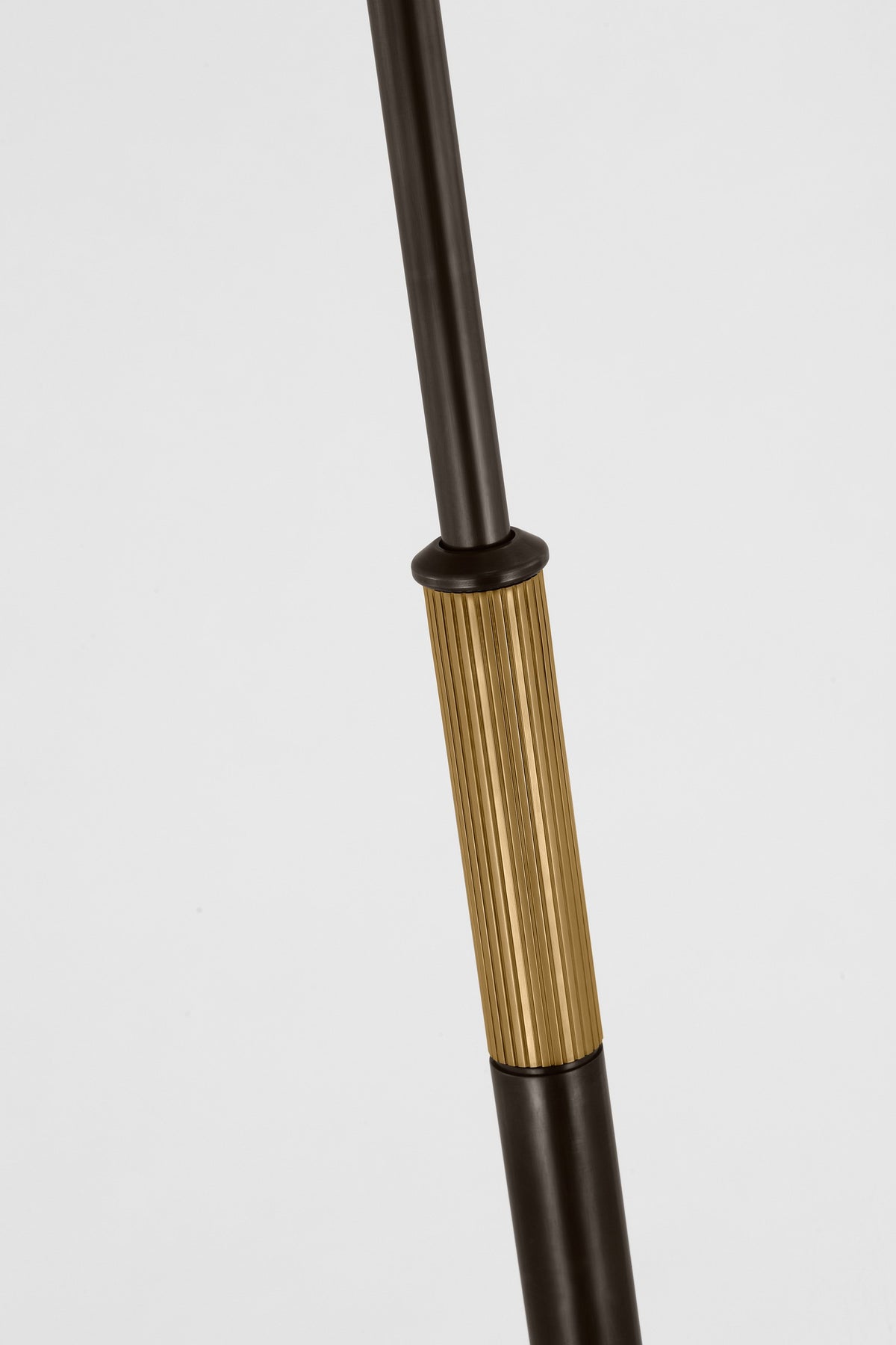 Canto Large Adjustable Vloerlamp — Thomas O'Brien for Visual Comfort & Co. detailbeeld
