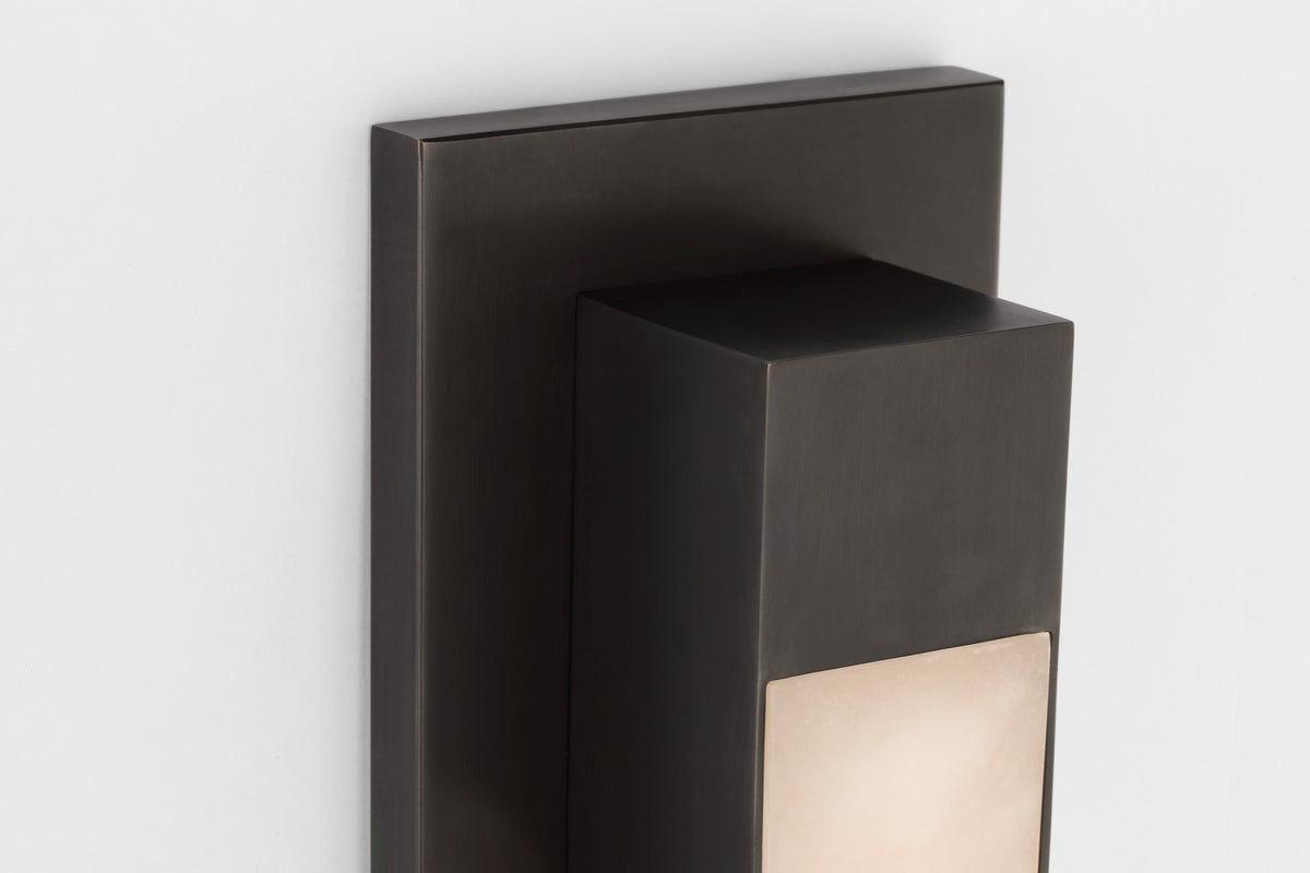 Covet 21" Bracketed Vägglampa — Kelly Wearstler for Visual Comfort & Co. — Bronze with Alabaster detaljbild