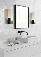 Covet Tall Box Vägglampa — Kelly Wearstler for Visual Comfort & Co. — Bronze miljöbild