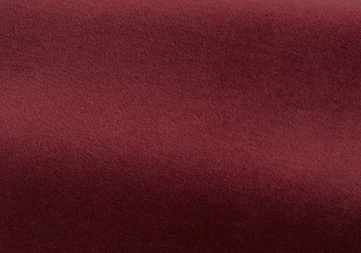 Duke - Mohair Velvet Bordeaux — Pierre Frey tyg