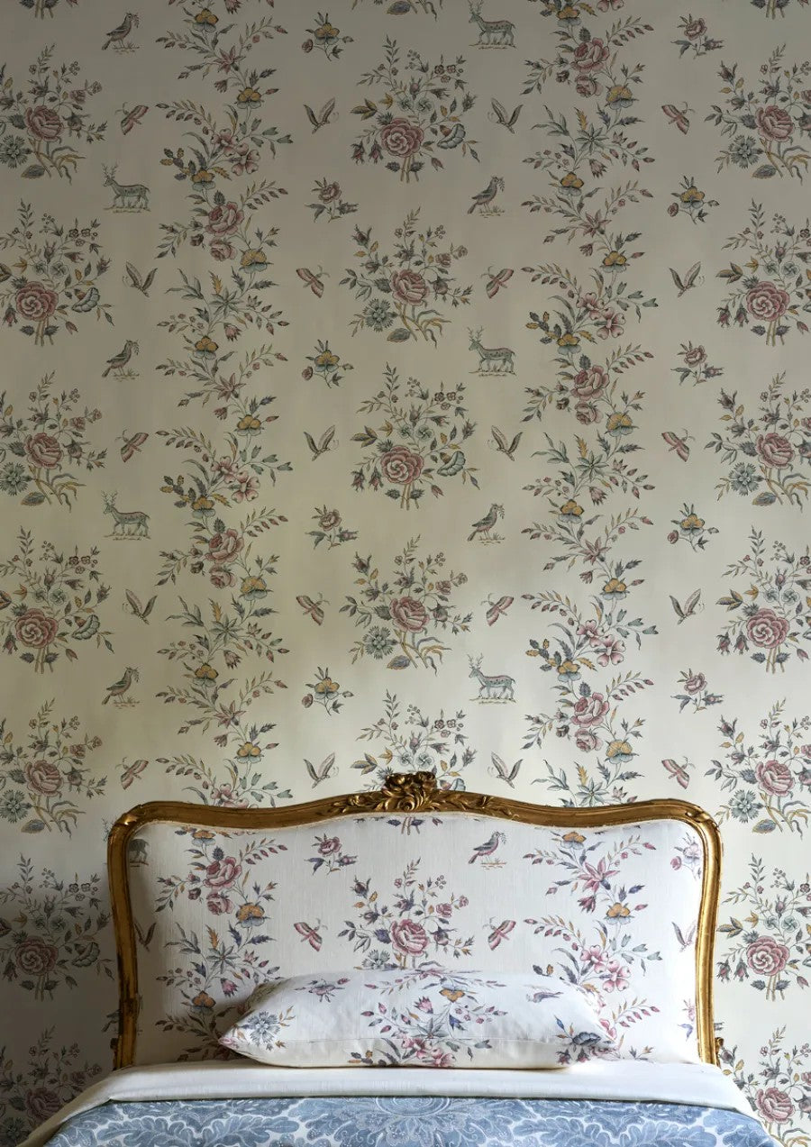 Fleurie Honeysuckle — Lewis & Wood behang