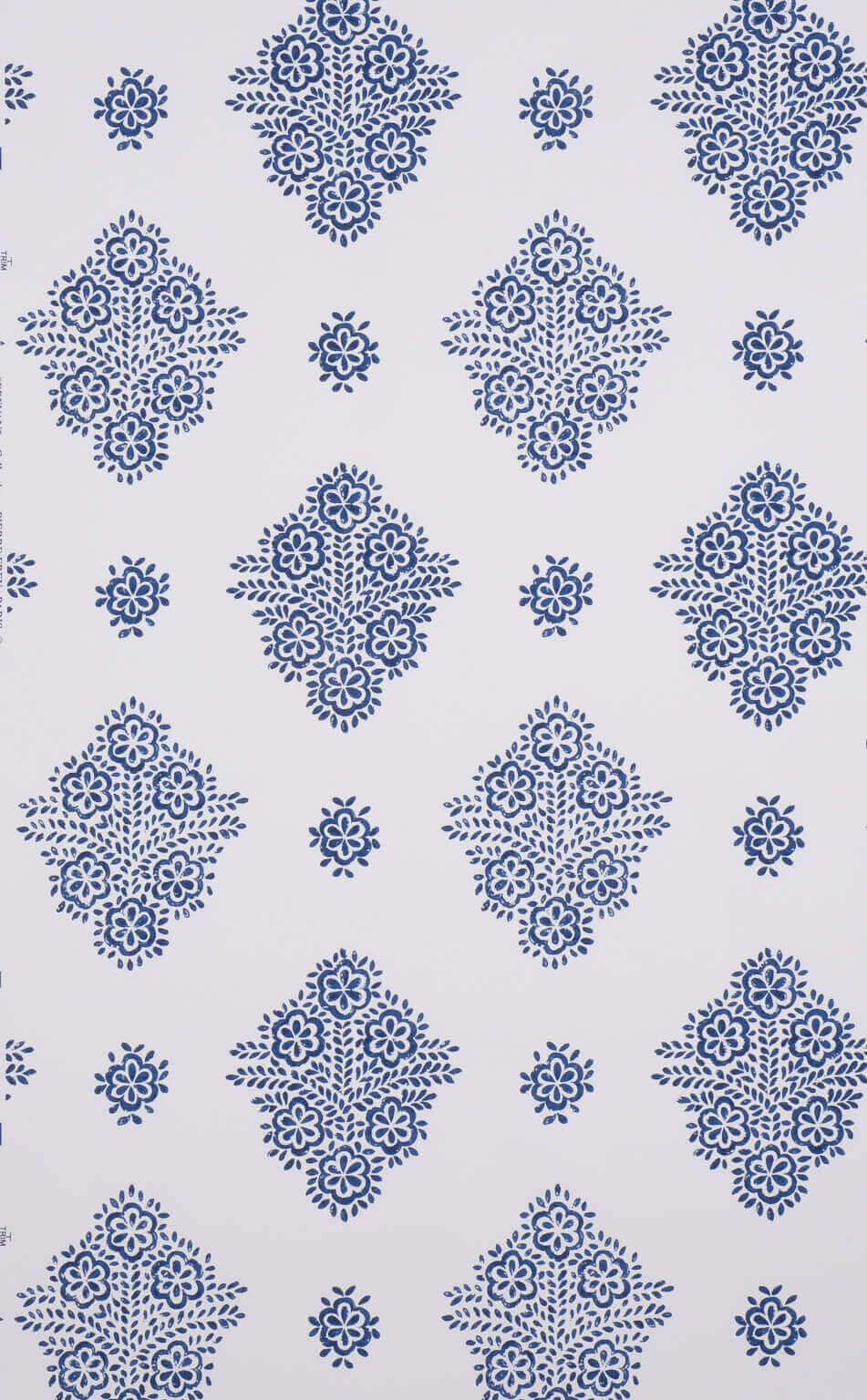 Wallpaper Erevan Delft blue — Pierre Frey behang