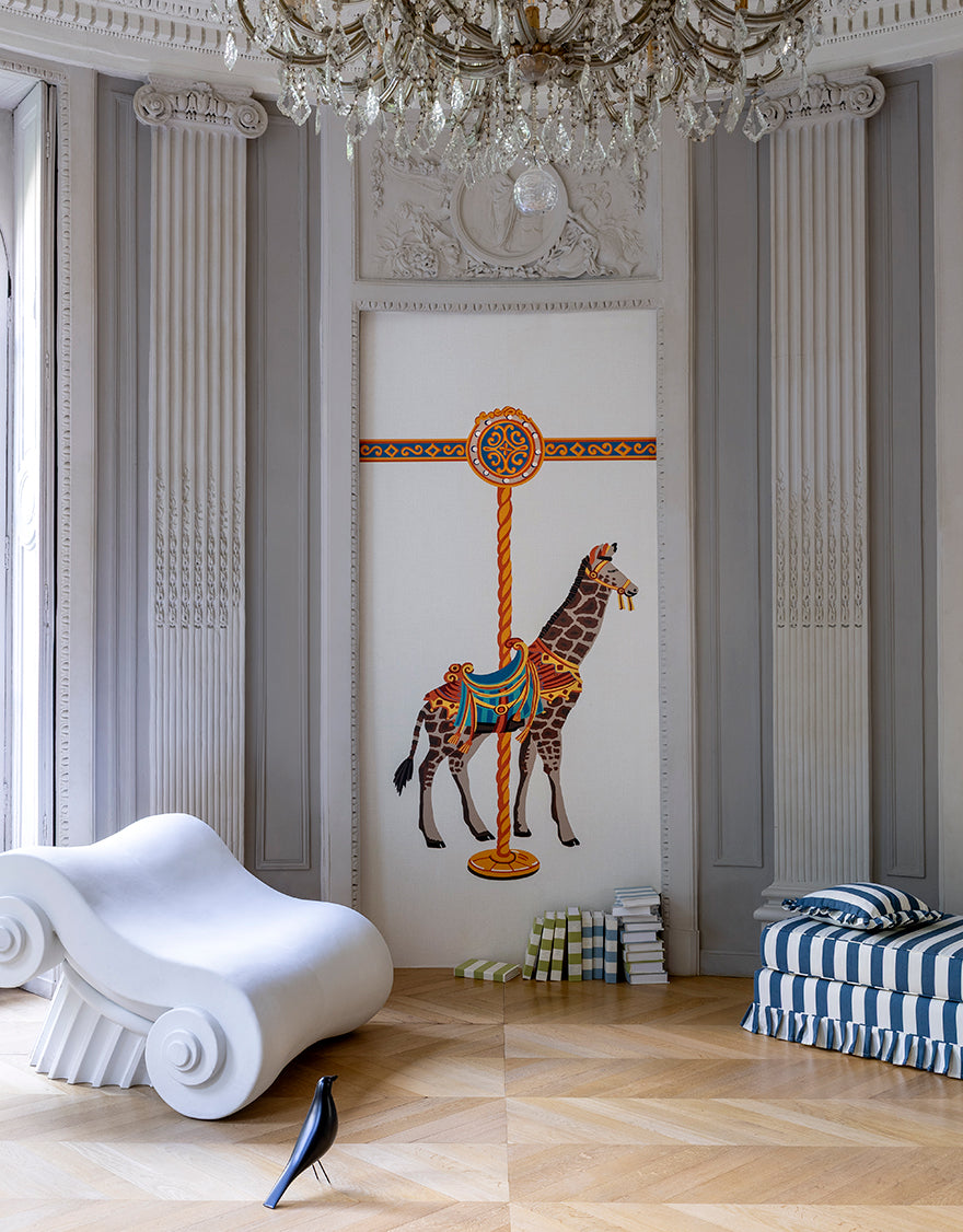 La Girafe du Carrousel sfeerbeeld — Pierre Frey behang