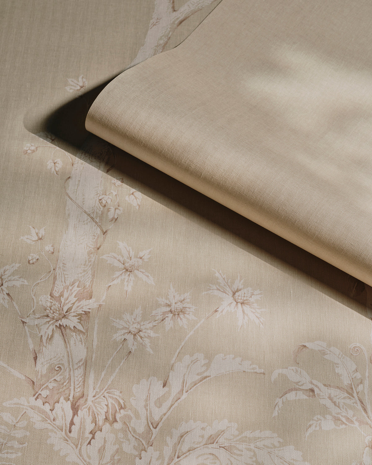 Lambourne Plain — Colefax & Fowler behang, sfeerbeeld