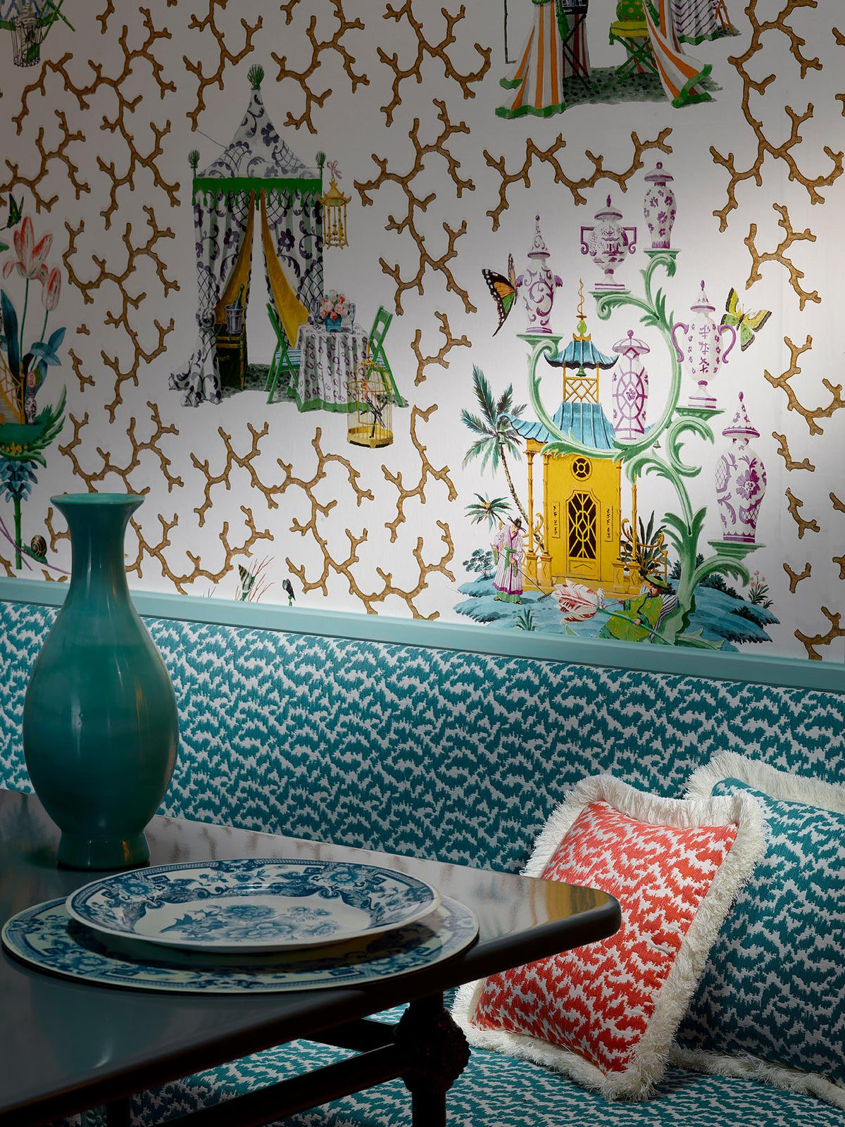 Les Folies room setting — Pierre Frey wallpaper