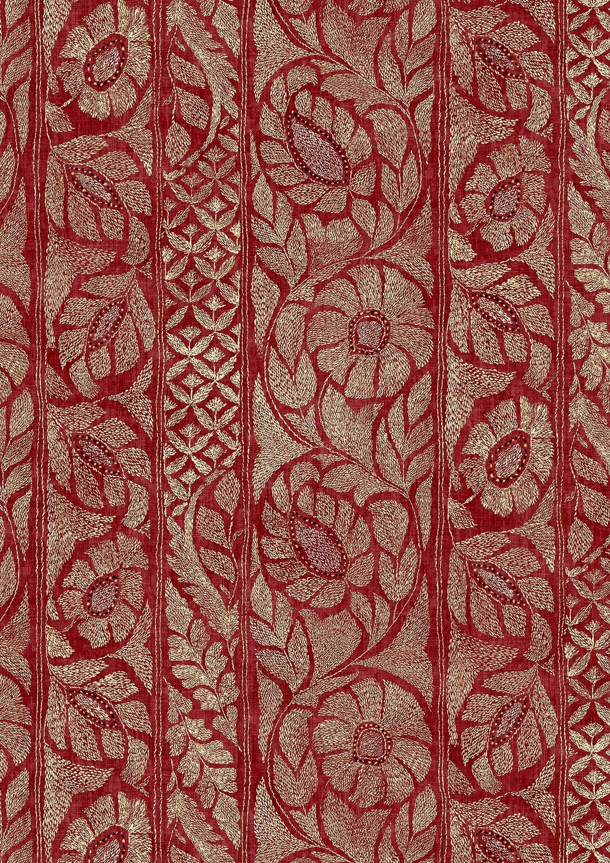Kashmiri Garnet Gold – Nahaufnahme — Lewis & Wood Tapete