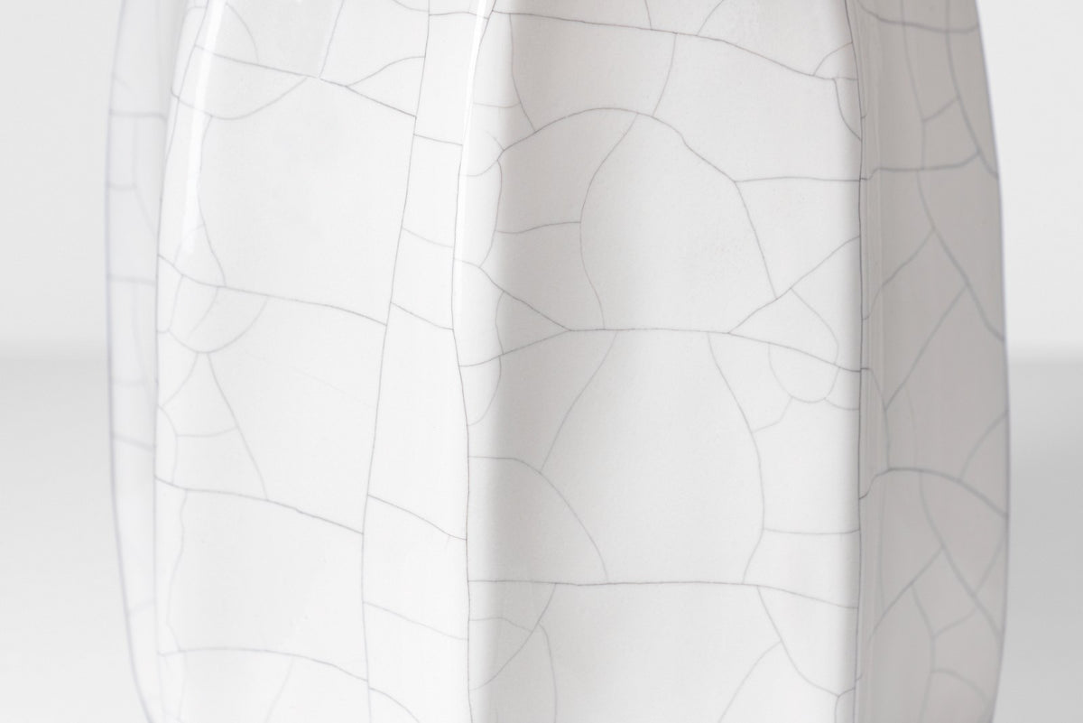 Melanie 12" Cordless Bordslampa — Barbara Barry for Visual Comfort & Co. — Crackled Ivory with Linen Shade detaljbild