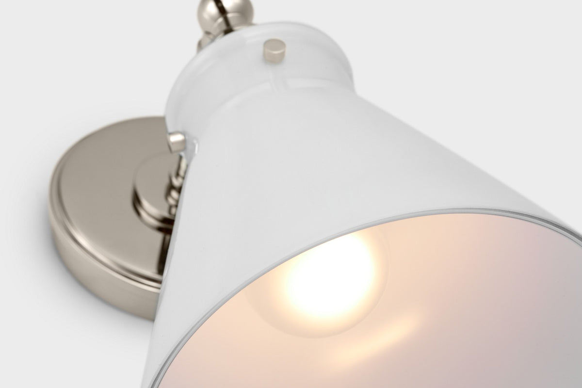 Parkington Small Single Vägglampa — Chapman & Myers for Visual Comfort & Co. — Polished Nickel with White Glass detaljbild