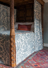Pomegranate Sea Holly — Lewis & Wood Stoff