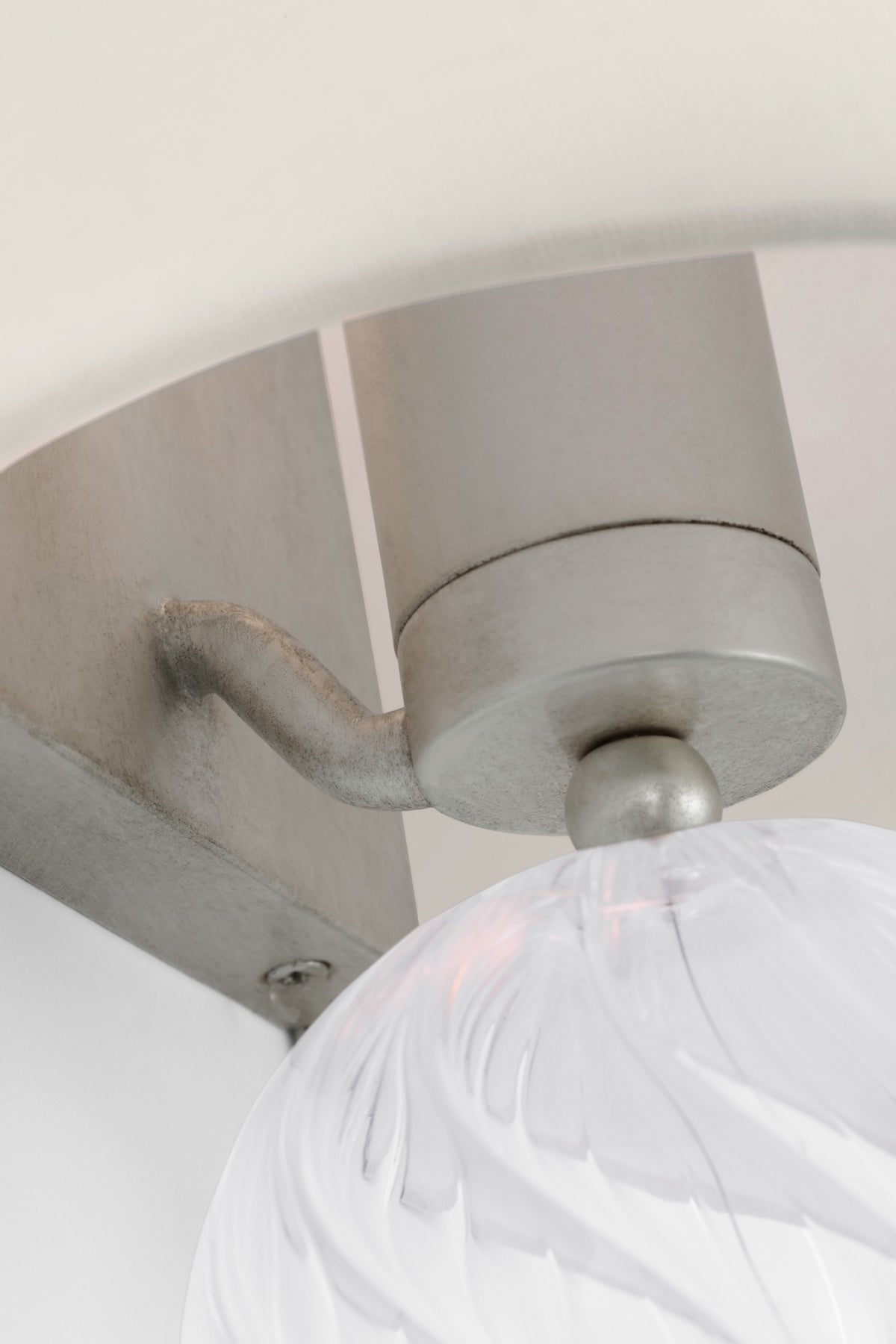 Talia 18" Wandlamp — Julie Neill for Visual Comfort & Co. detailbeeld