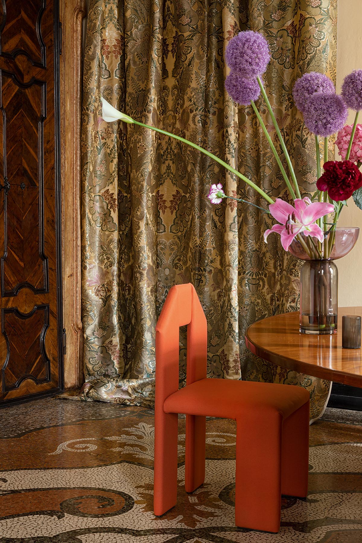 Tipi room setting — Pierre Frey fabric