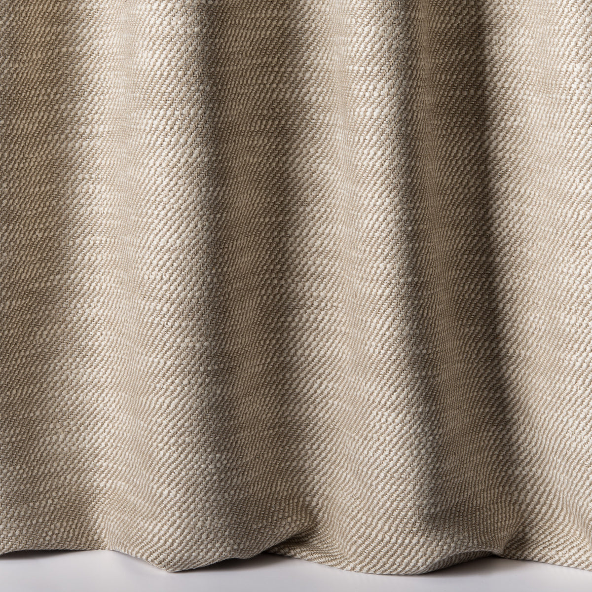 Akis Fabric — Nobilis